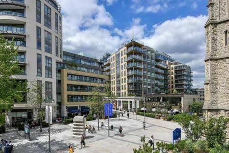 Spacious Ealing Broadway Apartment London Exterior foto